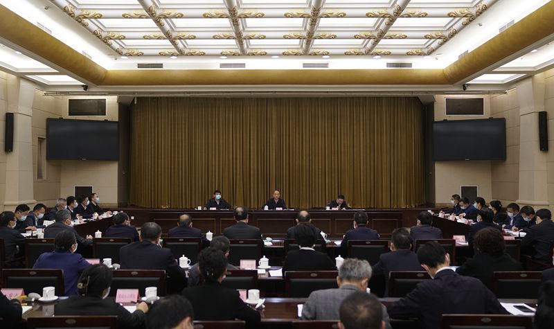 黄强出席省政府办公厅党组理论学习中心组学习会并作学习辅导全面学习全面把握全面落实党的二十大精神为推动全省高质量发展贡献更多智慧力量「相关图片」